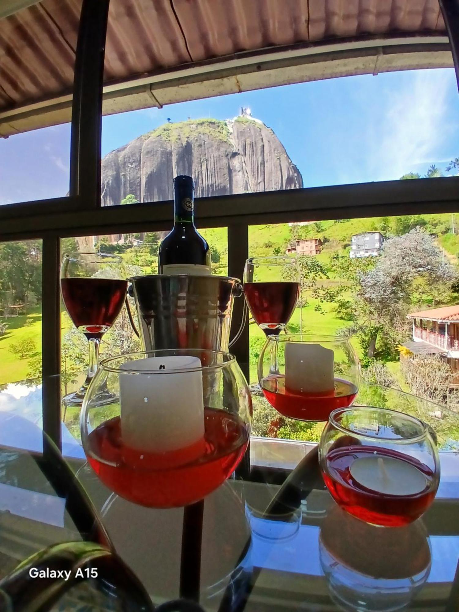 Guatapé Piedra Del Penol Hotel מראה חיצוני תמונה