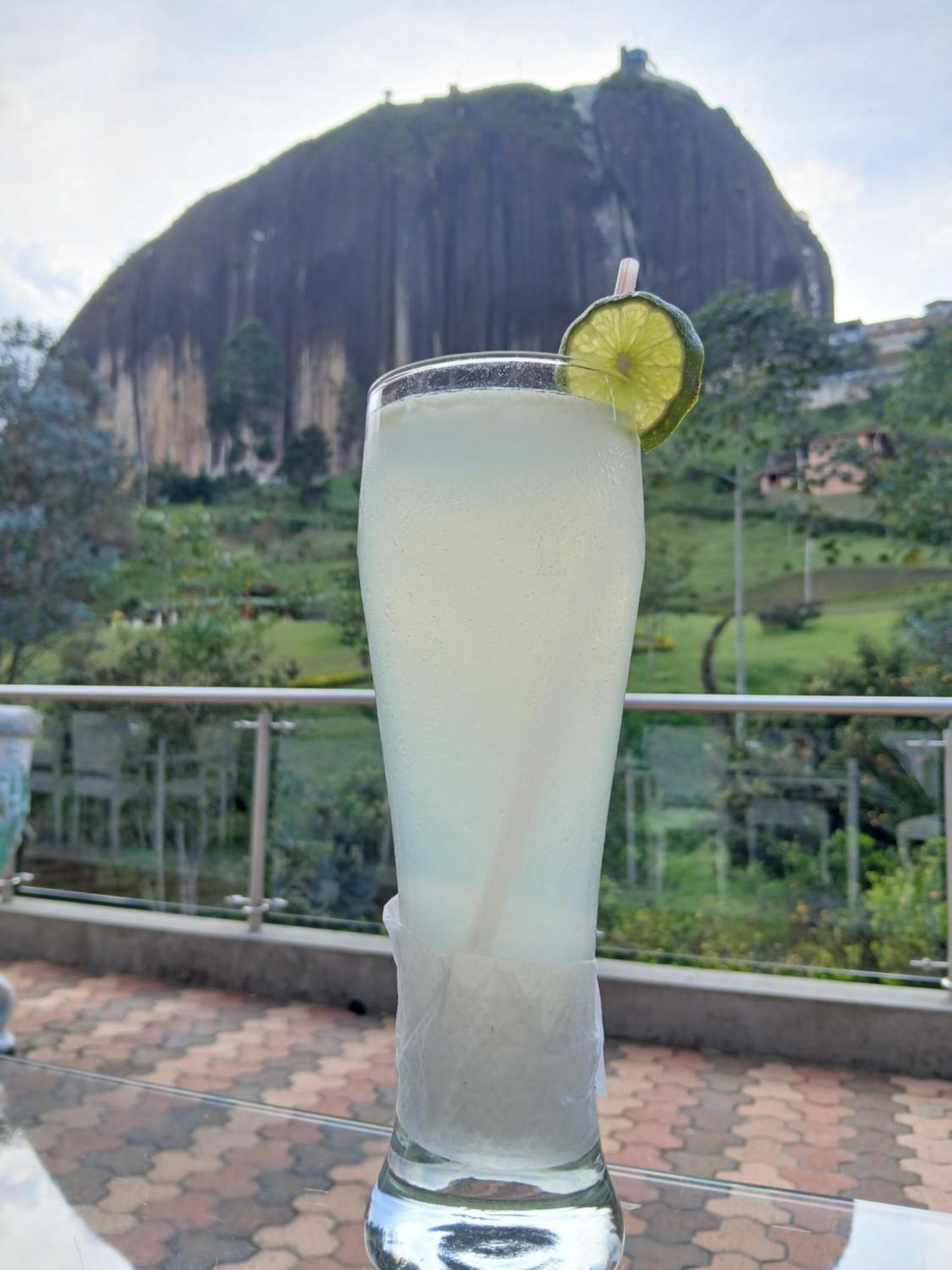 Guatapé Piedra Del Penol Hotel מראה חיצוני תמונה
